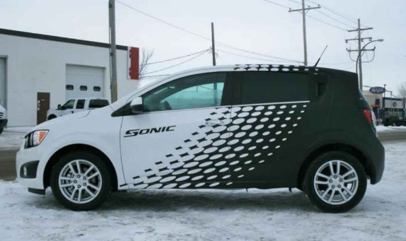 Vehicle Graphics – Custom Full and Partial Vinyl Wraps, Car & Van Branding for Mobile Advertising by INFOCUS, Dubai